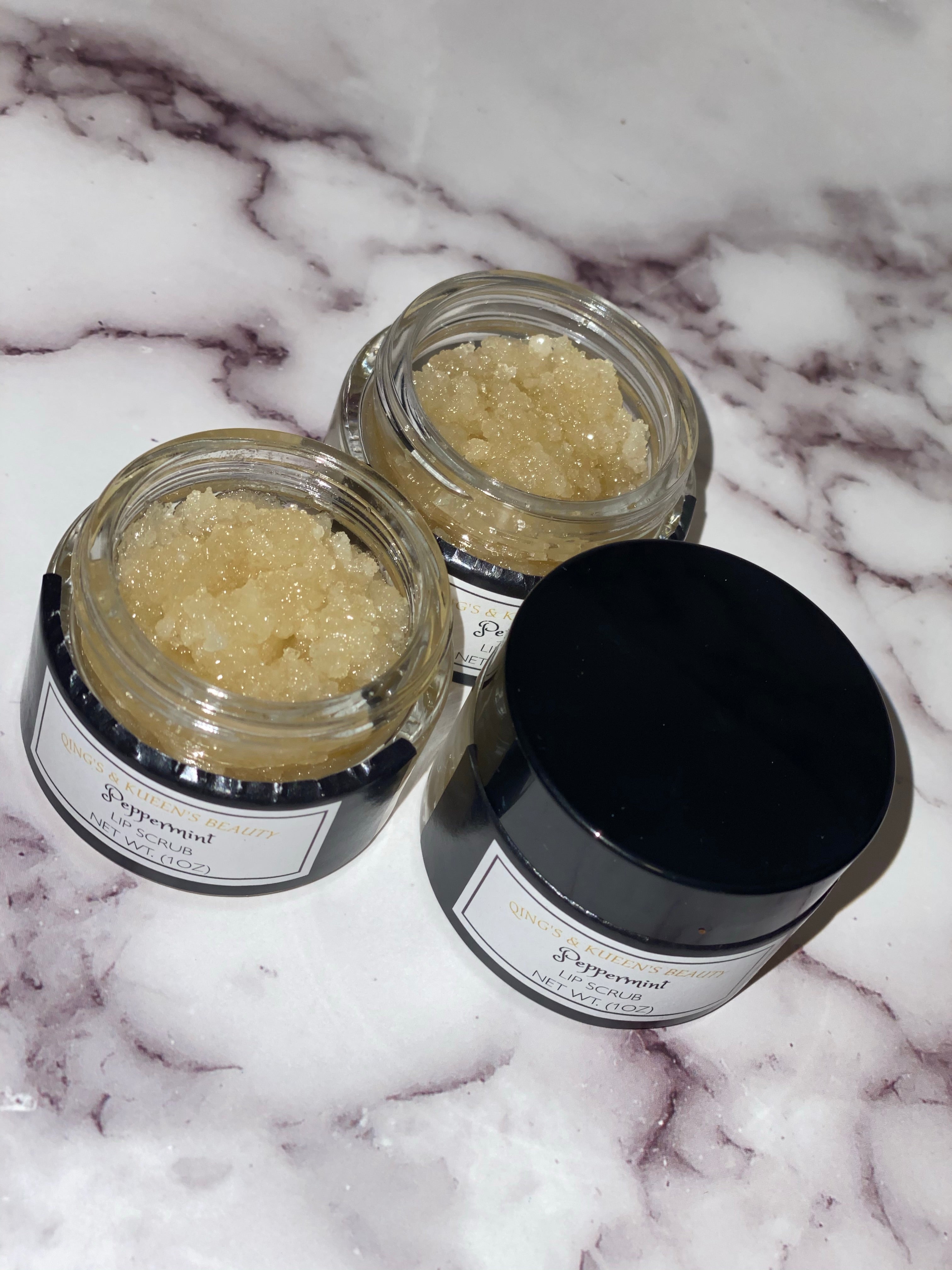 Qing’s & Kueen’s Beauty Peppermint Lip Scrub