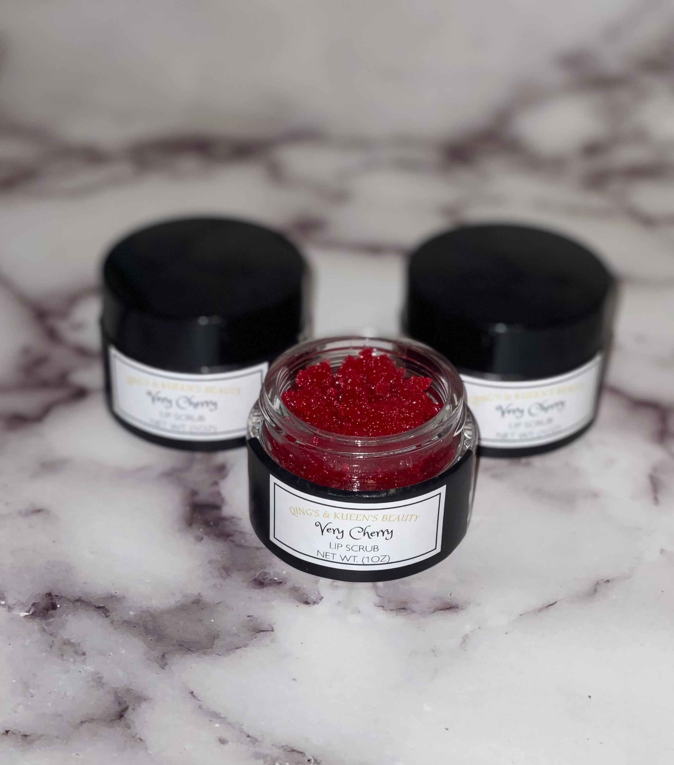 Qing’s & Kueen’s Beauty Very cherry lip scrub