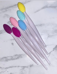 Exfoliating Lip brush