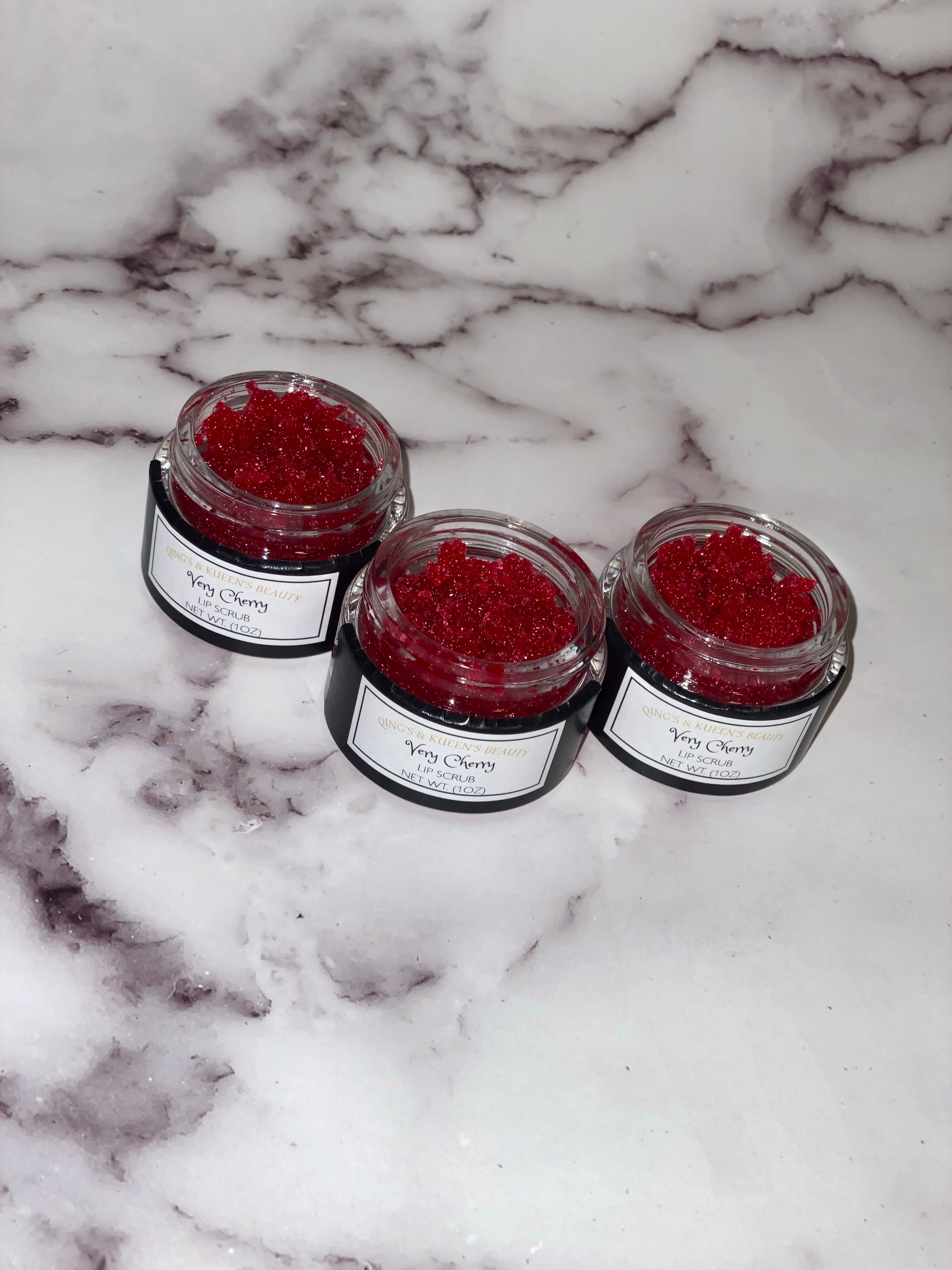 Qing’s & Kueen’s Beauty Very cherry lip scrub